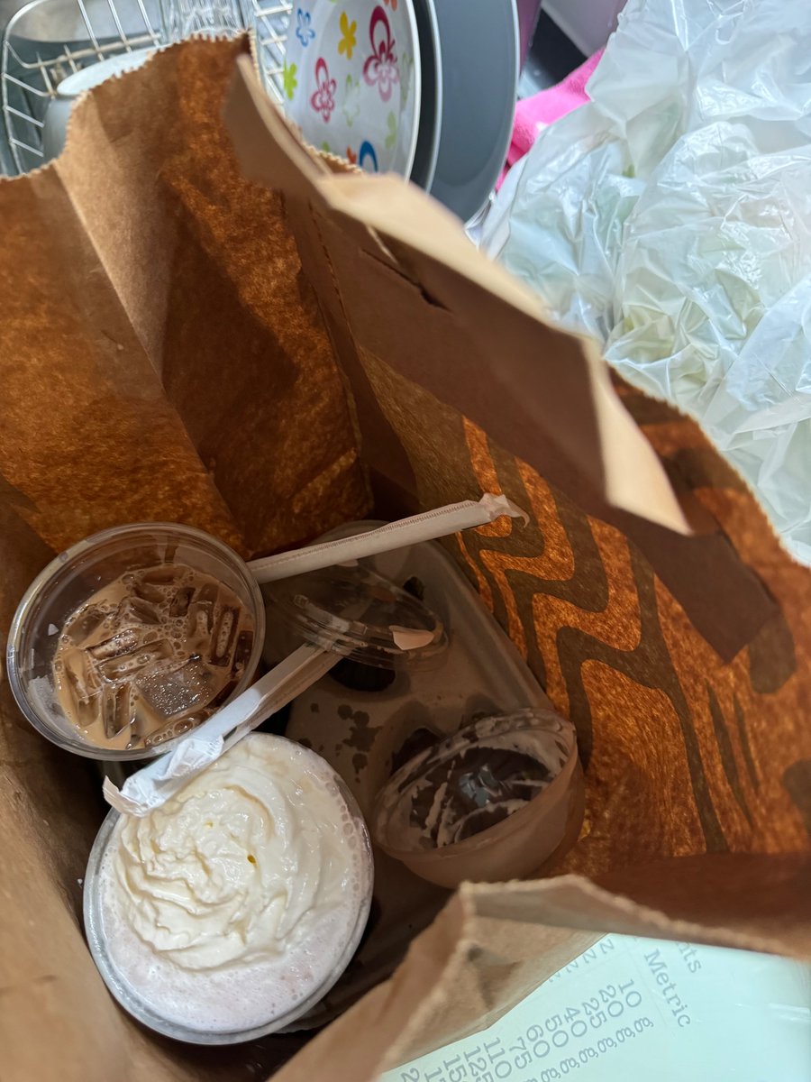 cookiechip21's tweet photo. @JustEatUK  what an absolute joke, your customer service is non existent. I ordered Starbucks and 2 out of the 3 drinks arrived  split inside the bag how can you no clearly see the order was damaged!!! 
Sorry in this occasion we won’t refund #enjoyyourdrink. NOT. https://t.co/EpVKfb1mUK