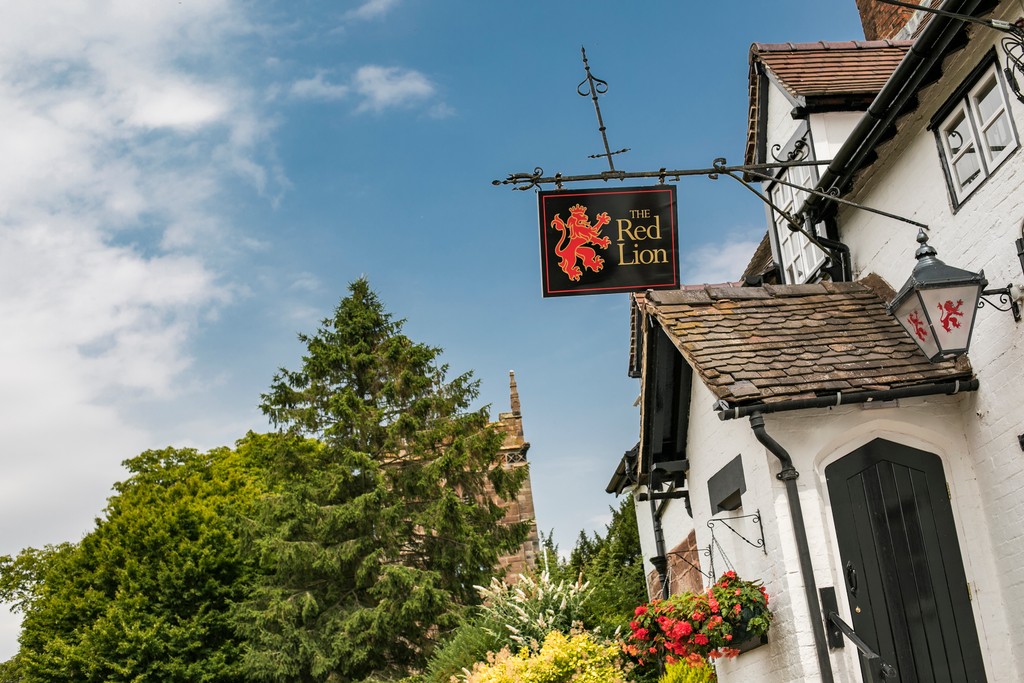 Redlionstaffs's tweet photo. We're closed today for our annual staff party 🎉⁠
⁠
We're really sorry for any inconvenience caused and we'll be back open on Wednesday as usual!⁠
⁠
#RedLionStaffs #Stafford https://t.co/3Ub6T2u28V