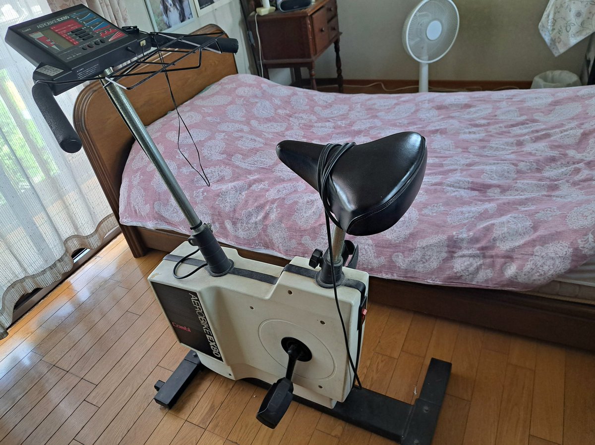 COMBIエアロバイクEX80 買ったのは30年くらい前かな？しばらく使った後 
