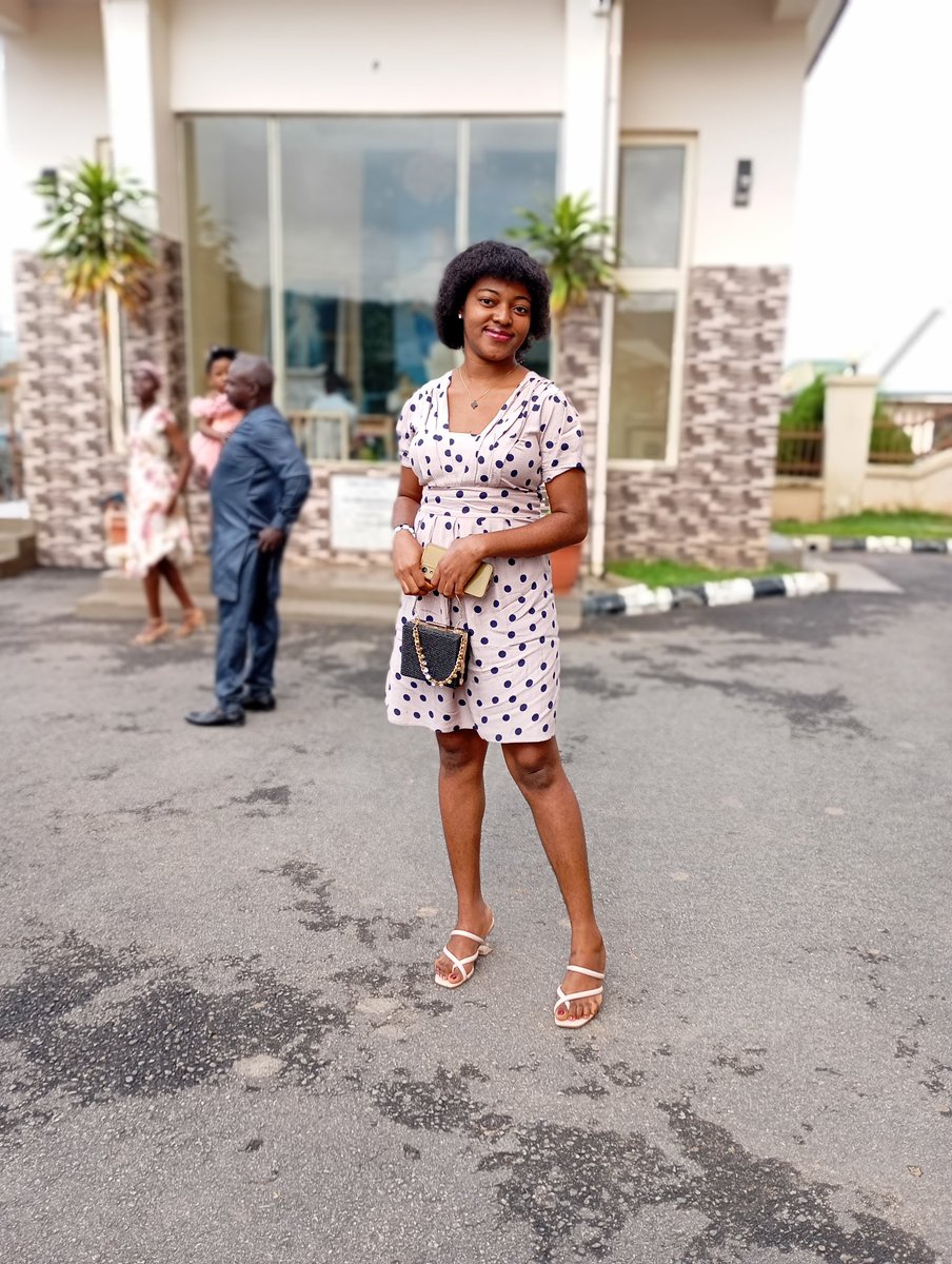 Happy Sunday y'all 😄
I hope you went to church today.☺️