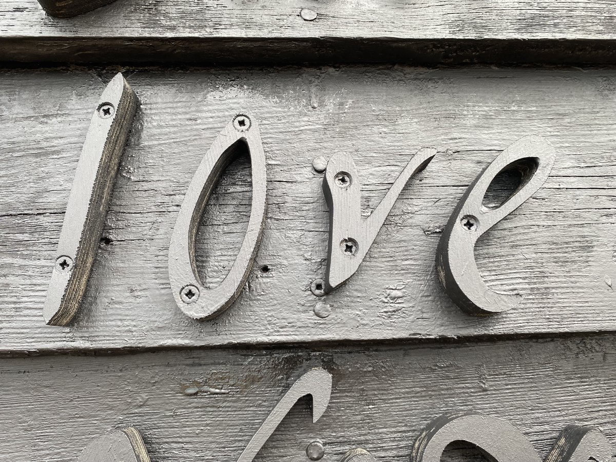 Heading to beautiful Suffolk this pm to take part in panel discussion on "Beyond Curation: Making Art Visible" w/ Lewis Dalton Gilbert and Amanda Geitner <a href="/EAngliaArtFund/">East Anglia Art Fund</a> as part of The Summer Project <a href="/CutHalesworth/">The Cut</a>. Starts 19.30: online + in person tix ⬇️
ticketsource.co.uk/whats-on/onlin…