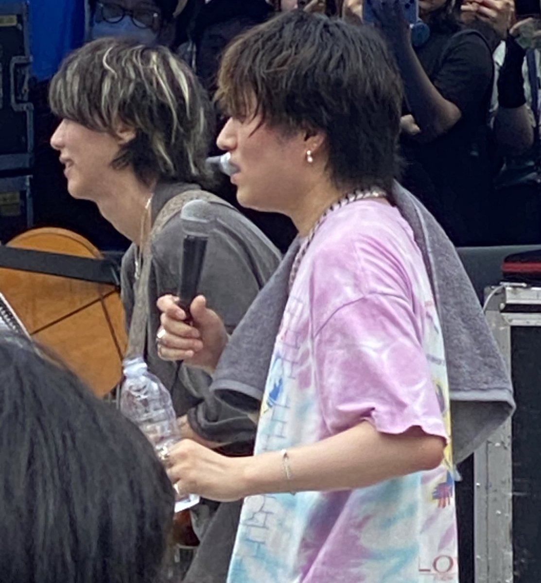 아까 노벨브라이트 버스킹 좋앗다 엄청 많이 불러주고감 ㅋㅋ