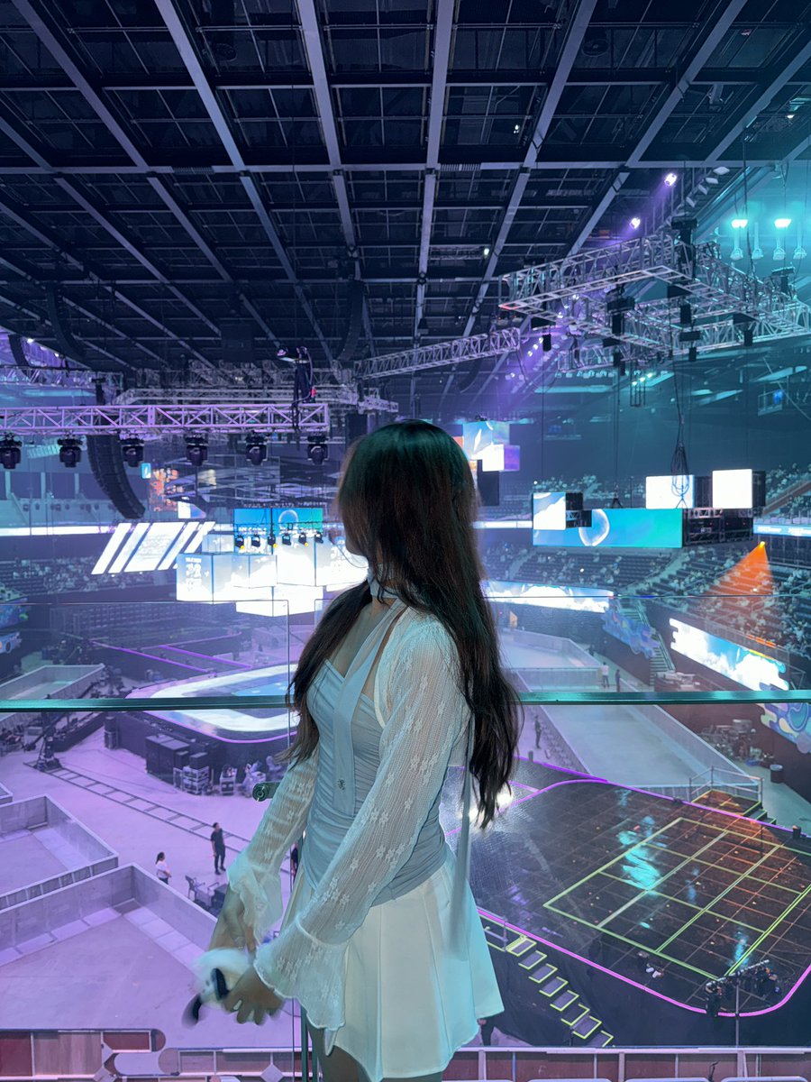 ennikpen's tweet photo. sbs gayo daejeon with all my accessorikis https://t.co/A97ssiU3B5