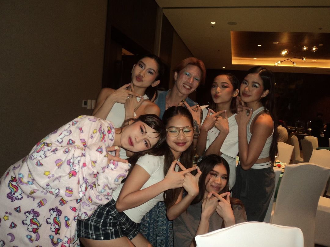 Iovemaloi's tweet photo. ♾️ CUTIES https://t.co/WIPU8jmwHt