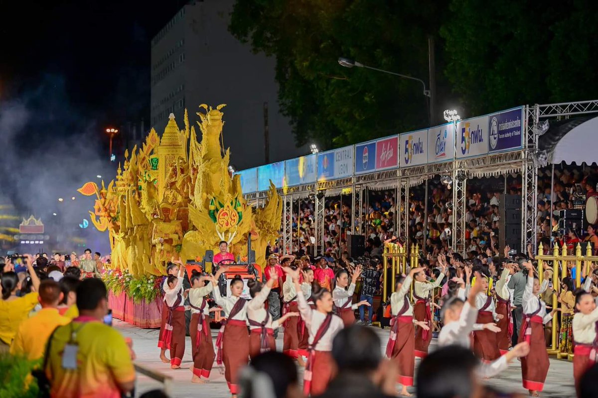 IndiainThailand's tweet photo. DCM Paulomi Tripathi attended  the grand celebration of #CandleFestival at Ubon Ratchathani marking the beginning of Buddhist Lent. Vibrant parade showcasing the rich cultural heritage of Isan region also reflect centuries of cultural exchanges between 🇮🇳 &amp; 🇹🇭 https://t.co/xy8663fcP4