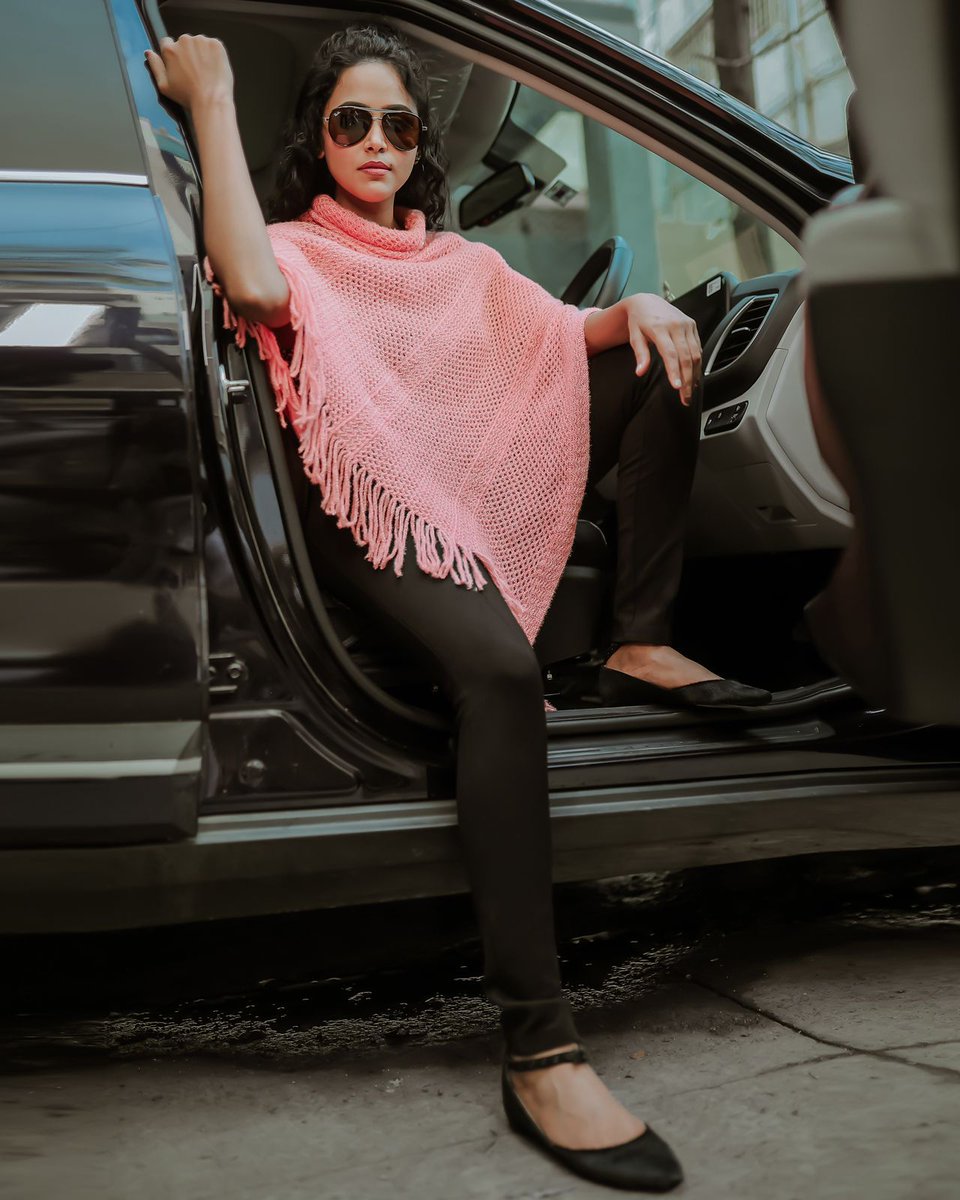 Rajababu_a's tweet photo. Boss Lady 🔥💥
@SubikshaOffl sparkling overloaded ✨ https://t.co/GweZVPJfmp