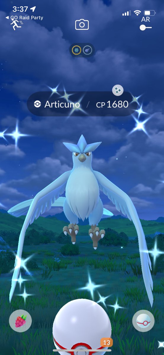 GhxstBunnie's tweet image. 🥶✨💙Decided to do some raids before bed, AND I GOT BACK TO BACK SHINIES?!? IM SHAKINGGGG😭🍀✨💙🥶def raiding at 3am more often😭🙏🏾

#ShinyPokemon #PokemonGOApp #PokemonRaid #Legendary #pokemonfanart #PokemonGOfriends