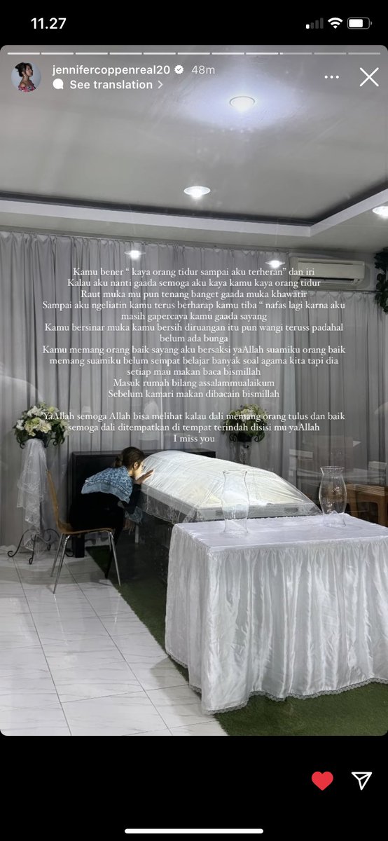 iveyyujin's tweet photo. see? he’s a muslim, walau prosesi pemakaman mengikuti agamanya yang dulu, he still a muslim, bagaimanapun cara alm kembali semoga segala amal baik diterima di sisi-Nya, alhamdulillah dali meninggal dalam keadaan muslim https://t.co/Kuc4FEe9ce