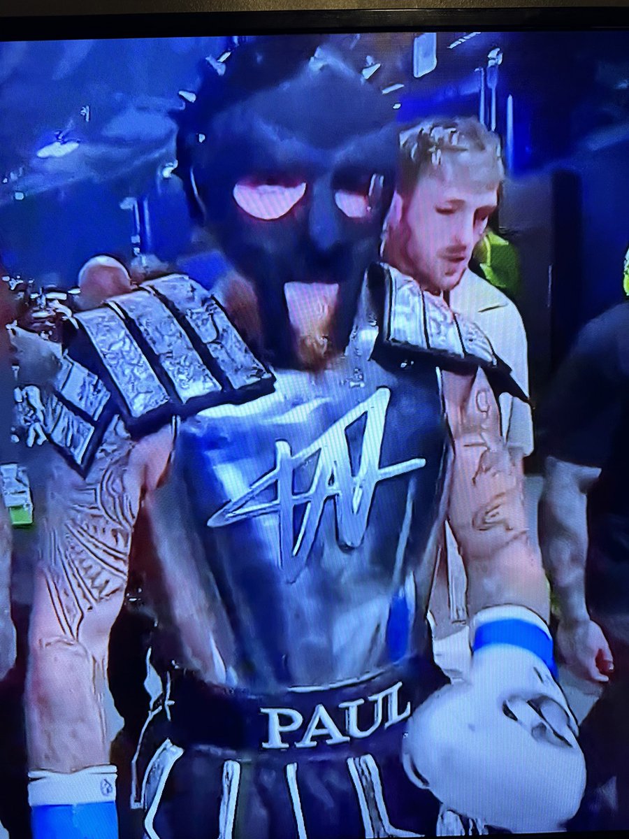xbtcarbon's tweet photo. These 2 are such a joke
#BoxingIsDead #Gamble on #Memes https://t.co/T2rZW37mrn