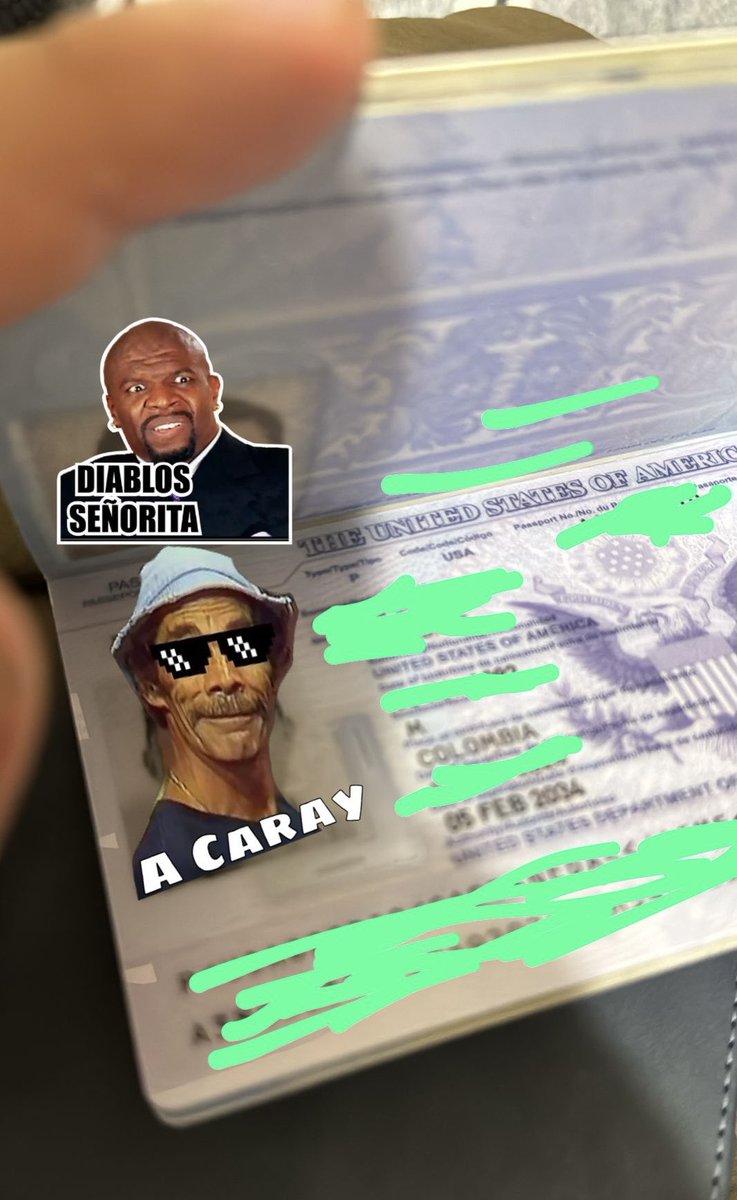 CPerroneitor's tweet photo. @Freckledfatal @CorreccionesMc Te lo dedico mi FRACASEITOR 3000, ahora me responde con que ella tiene Youtube premium jajaja https://t.co/TEF0hO4el0