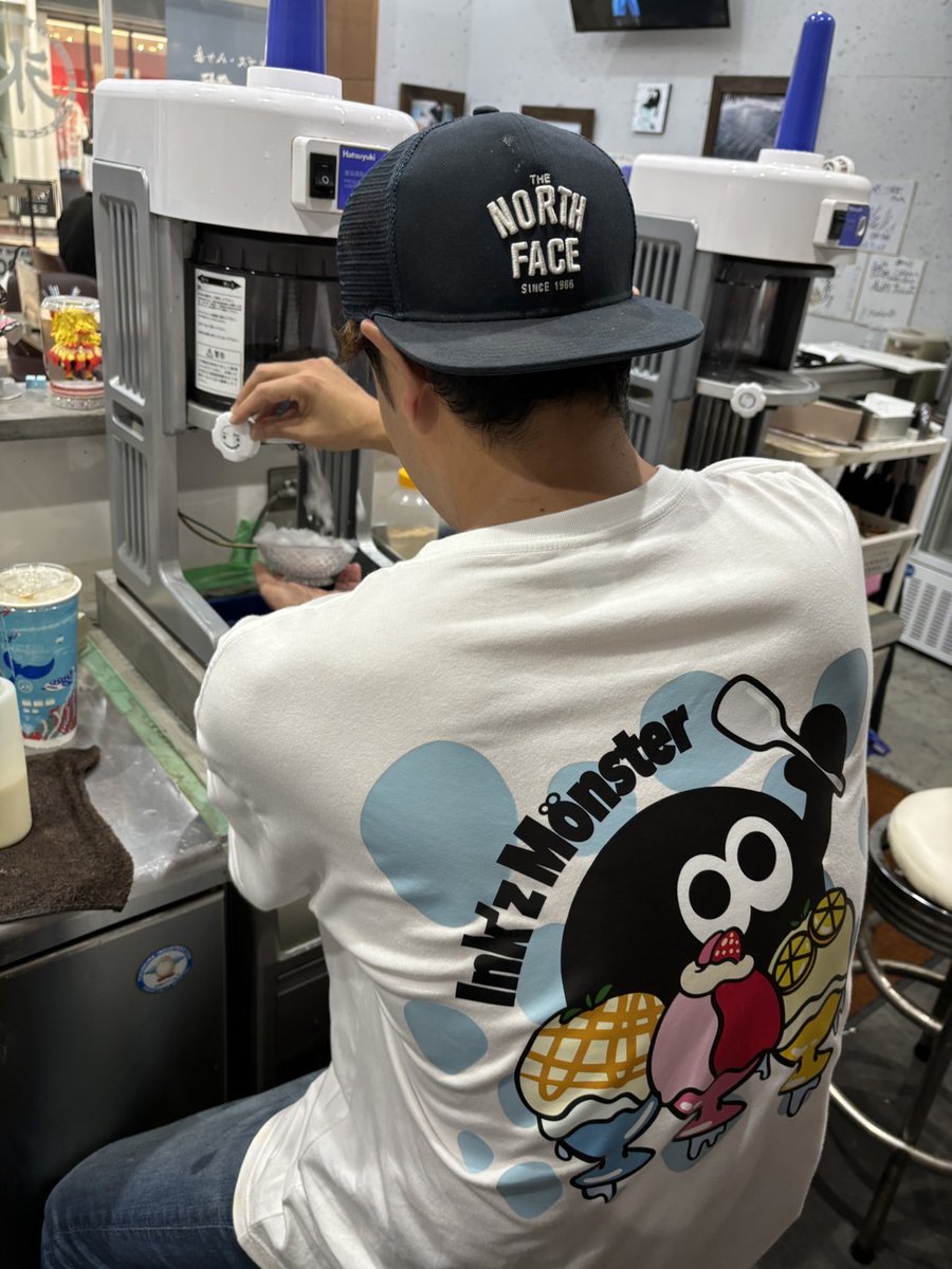 素晴らしいデザインで、従業員一同
とても、嬉しいです🍧

今年の夏も、全力で頑張ります！

デザイン @k0ooseee
制作 <a href="/PageTurner2359/">PageTurner official</a>

ありがとうございました🫶

#かき氷　#みつをこぼせ
#宮崎