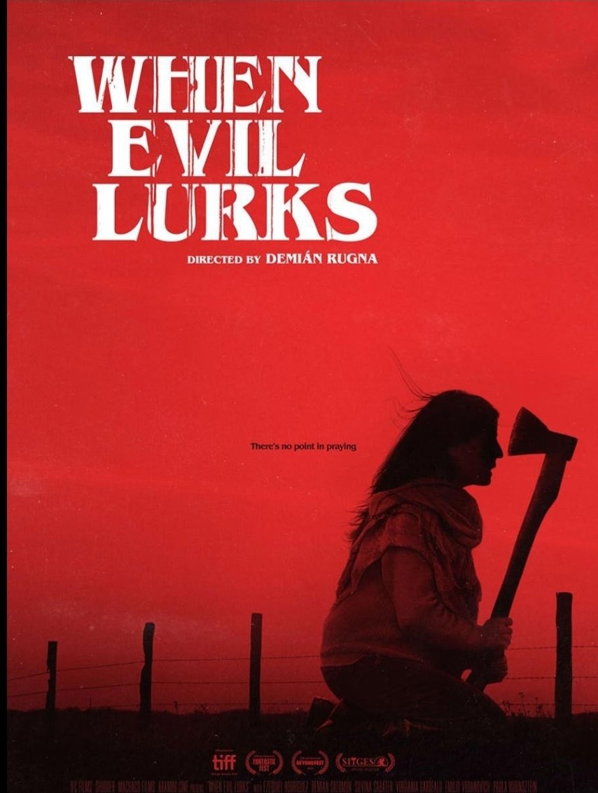 I watched When Evil Lurks during a flight last week and I knew my favs  <a href="/Uy_Que_Horror/">¡UY QUE HORROR!</a> and <a href="/GirlThatsScary/">GTS Podcast</a> would not let me down! They both have episodes covering the movie ❤️