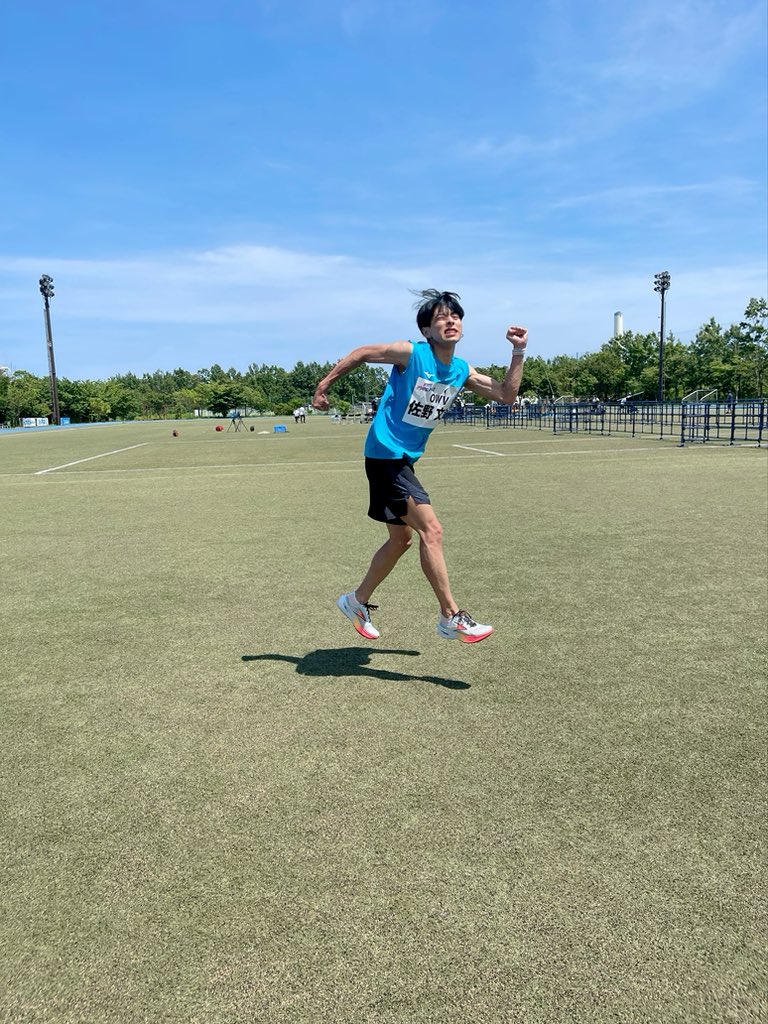 owv_official's tweet photo. 「FNS27時間テレビ2024」
『100km サバイバルマラソン』
#佐野文哉 惜しくも2位でした❣️  

身を削った努力と気力で走り抜けた佐野は最高に誇れるOWVのメンバーの1人です💙
沢山の温かいご声援誠にありがとうございました。
今後とも #OWV を何卒よろしくお願いいたします🔥👊

#FNS27時間テレビ
@fns27htv_fns 
@atarashiikagi 
@sano_fumiya 
#OWV_LOVEBANDITZ 
#CODEOWV作戦開始