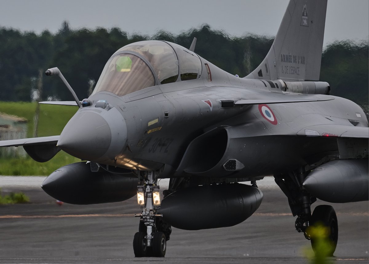 1NN0VAT0R's tweet photo. 百里基地 ラファールの現像です
顔が良いってのはこういうことを言うんだよ
#Rafale
https://t.co/Kzu8lrJbSC https://t.co/L3dYpuDF8G