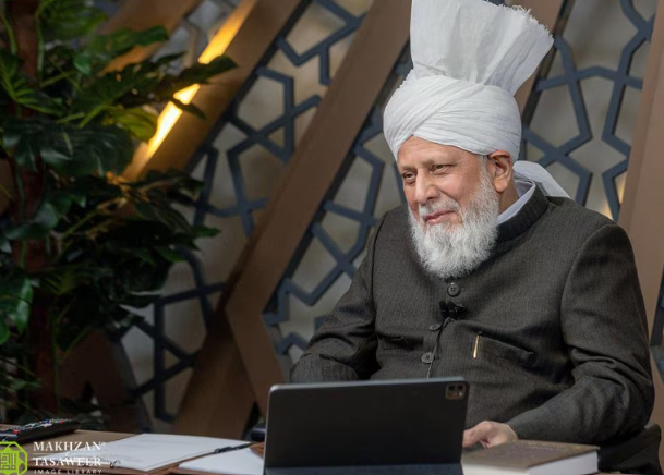Azeem12911's tweet photo. May Allah grant wisdom to the people of the world so that the world we leave behind for our children and future generations is a world of peace and prosperity, Ameen. #LoveForAllHatredForNone https://t.co/h3e1SGIILI
