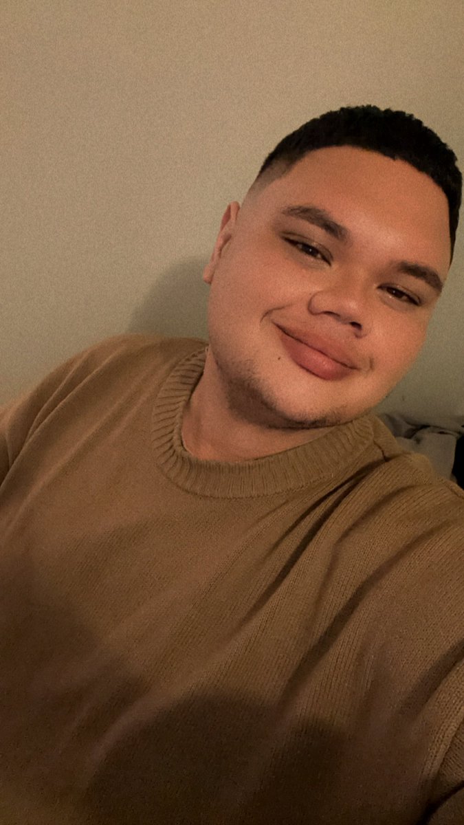 mikolo21's tweet photo. I’m cute as fuck, somehow I’m still single? https://t.co/FekvSYD3DR