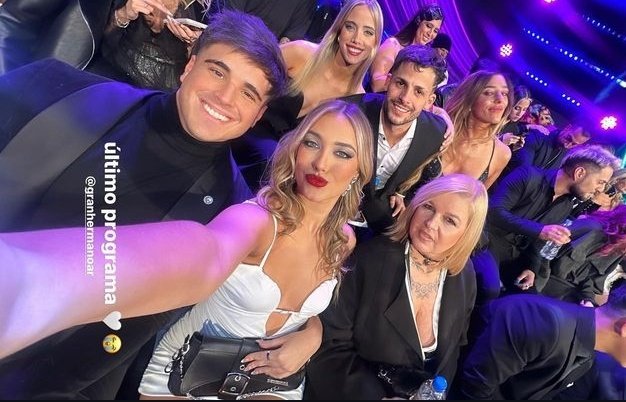 MundoGh_'s tweet image. Holaa a todoss en esta cuenta subire contenido de algunoss participantes espero q les guste y que me sigann🤗

#GranHermano