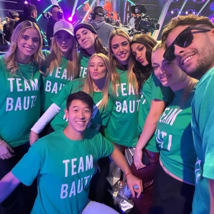 MundoGh_'s tweet image. Holaa a todoss en esta cuenta subire contenido de algunoss participantes espero q les guste y que me sigann🤗

#GranHermano