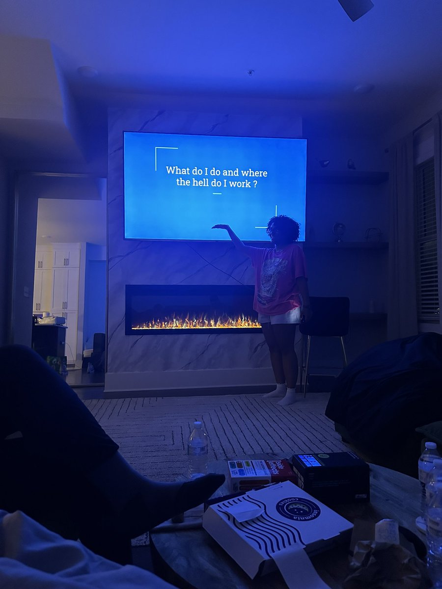 KISARVGI's tweet photo. Power Point night was a success 🙂‍↕️☝🏾 https://t.co/EkTZkFCqUm