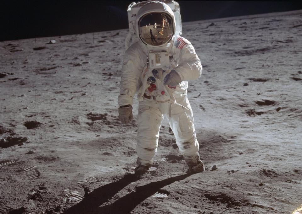 Vaxman80's tweet photo. #Apollo11 #Apollo55 #OTD
Humanity’s destiny would reach beyond its cradle for the first time 55 years ago on this day. At 6:17AM Melbourne time on July 21, 1969, Apollo 11’s Lunar Module #Eagle would become the first manned spacecraft to land on the Moon’s surface. https://t.co/LSXnb95LJe