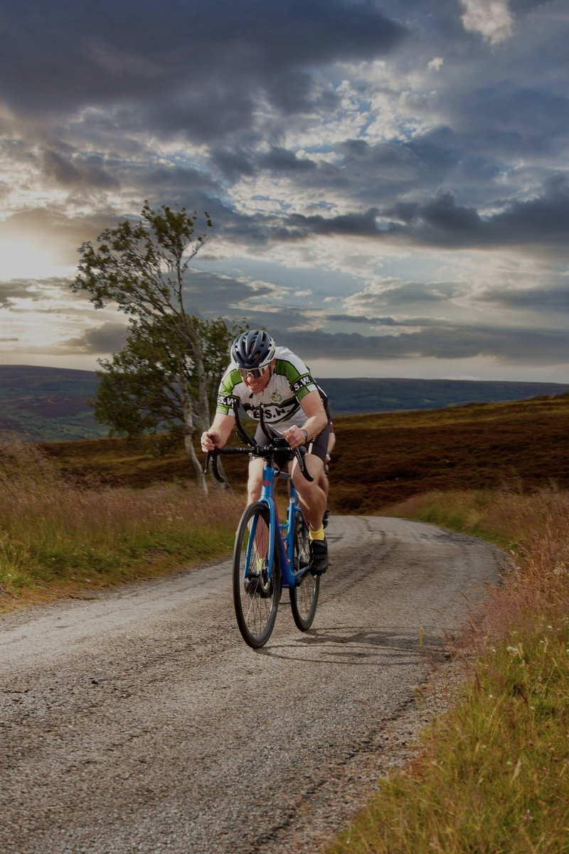 robtomlin's tweet photo. A few 📸 from my cycling club’s annual ‘Hilly TT’ 🚴🏻… we’ve a lot of sky up here in the Highlands 🏴󠁧󠁢󠁳󠁣󠁴󠁿 @BritCycling @WeAreCyclingUK @RibbleCycles @Alpkit https://t.co/FBs8iq950H