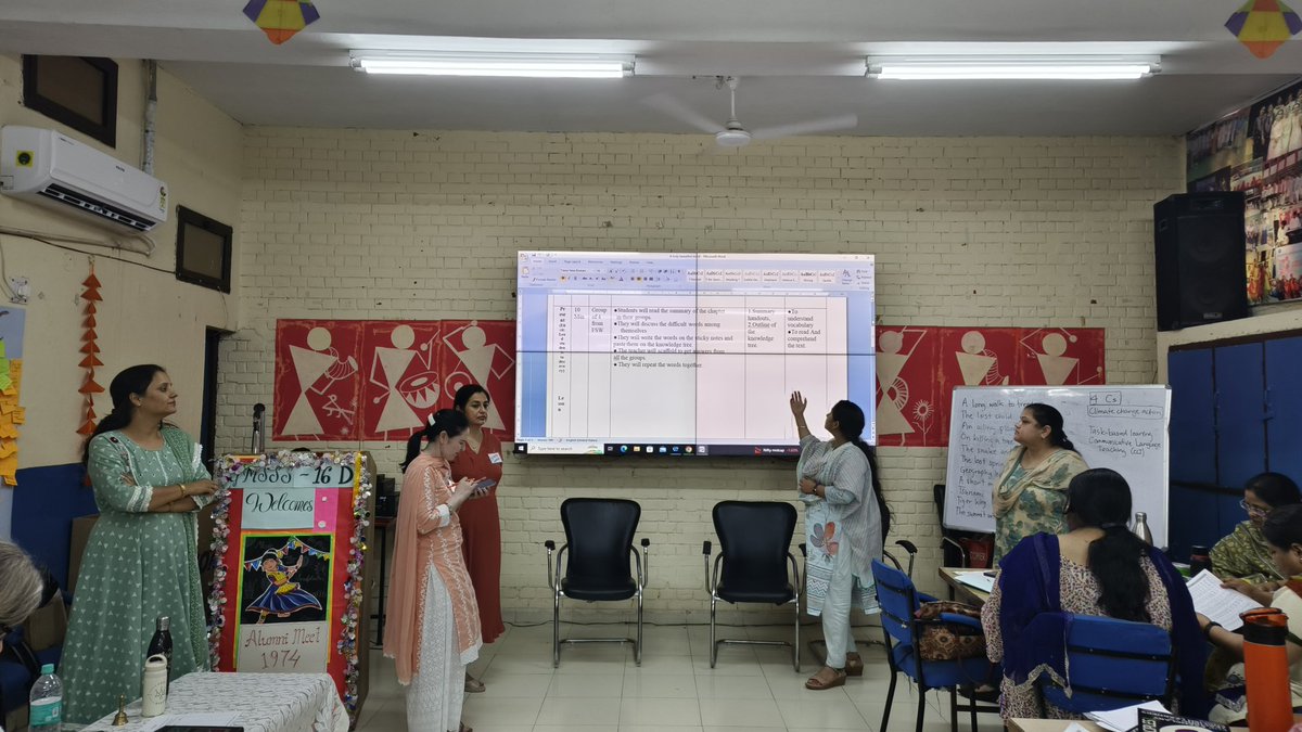 SchoolEduChd's tweet photo. #TesolDay5
#6principles
#JoyfulLearning
@TESOL_Assn
21 English teachers from @SchoolEduChd are being trained for Examplary Teaching in English
#Day5 focussed on lesson planning and presentation
#Enviornment
#BetterCitizens
#SDG
@UNESCO
@EduMinOfIndia
@sanjayjavin
@ReloIndia a branch of @StateDept
