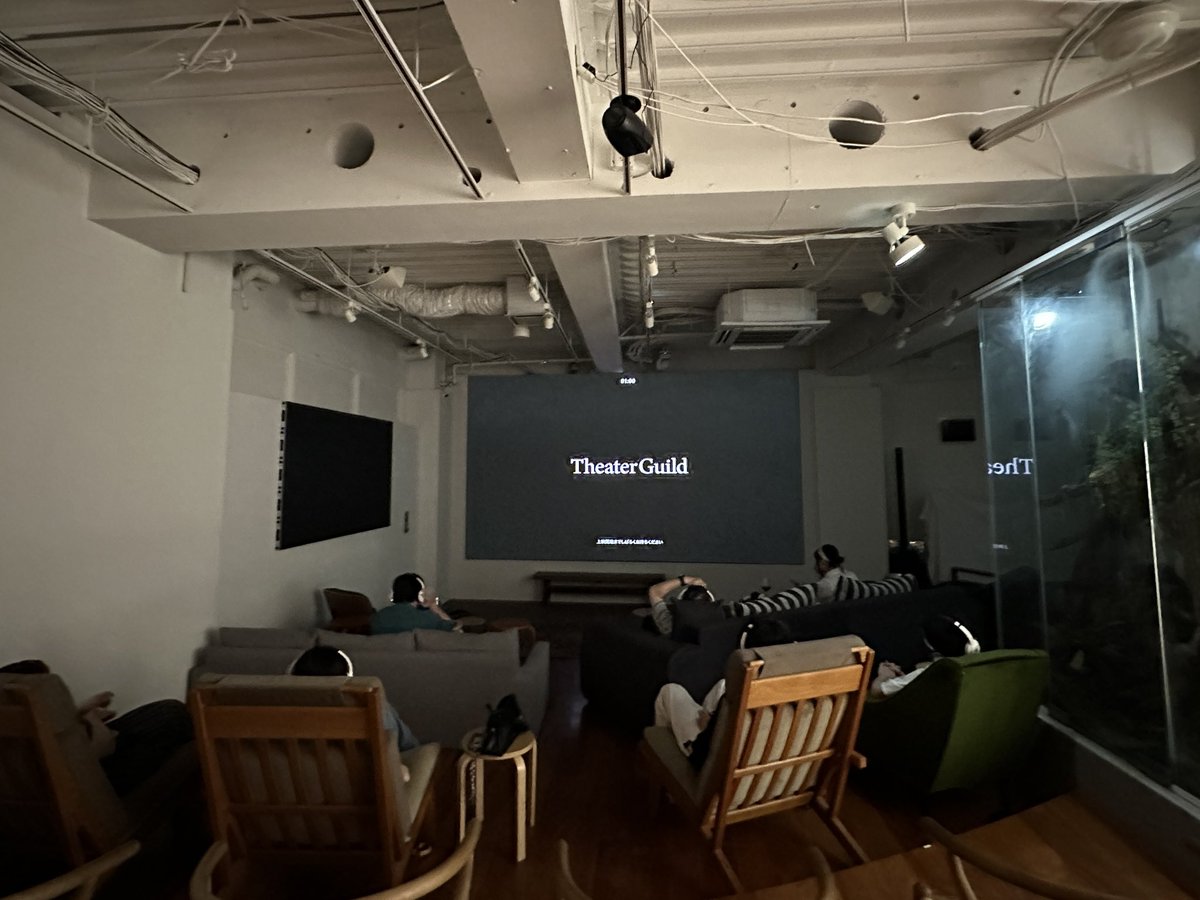 ojikitazawa's tweet photo. 🍸14時〜約90分間🍸

#シアターギルド 代官山にて
映画『 #オジキタザワ 』只今上映中🎬
 
シアターギルドでは
お客様1人ひとりがヘッドホンを装着し
お好きな音量で映画が楽しめます❣️

途中入場大歓迎🙋‍♀️💕

渋谷、中目黒、代官山近辺に
いらっしゃる方、まだ間に合います✌️

https://t.co/rF8WXcqw8T https://t.co/SrQUpi6Rr7