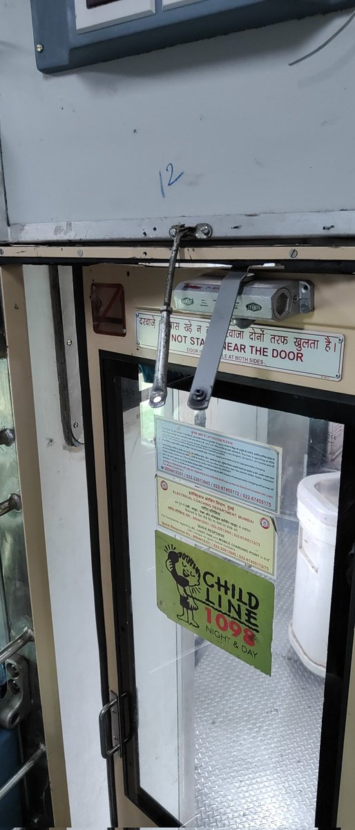 royalamitsingh's tweet photo. @RailwaySeva Passage door of Train no. 22178 Mahanagari Express, Coach B7 broken. No one to entertain and fix the problem. @AshwiniVaishnaw https://t.co/iyAtyIZudh