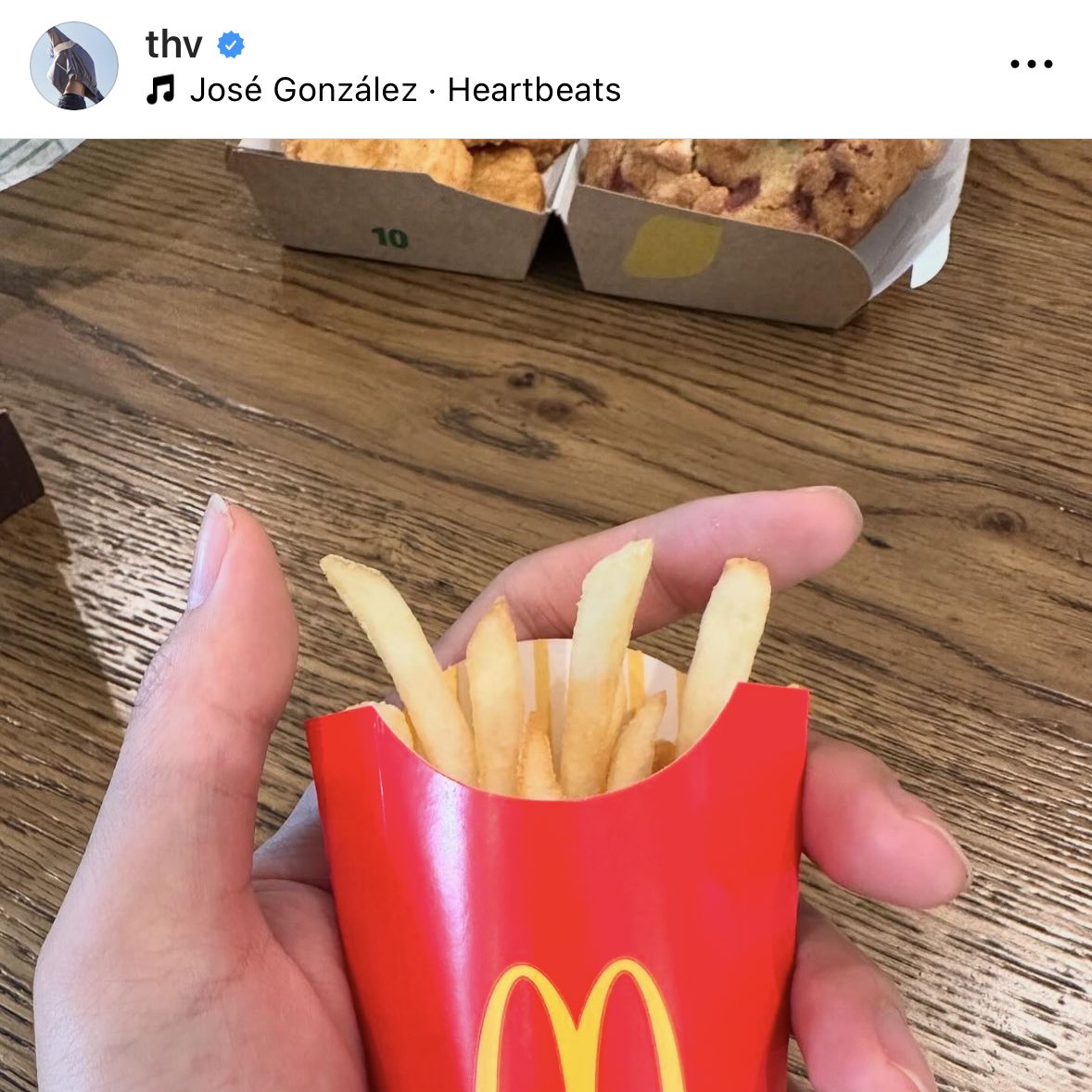 😭😭😭😭😭😭😭 YOU BROKE ME TO PIECES KIM TAEHYUNG