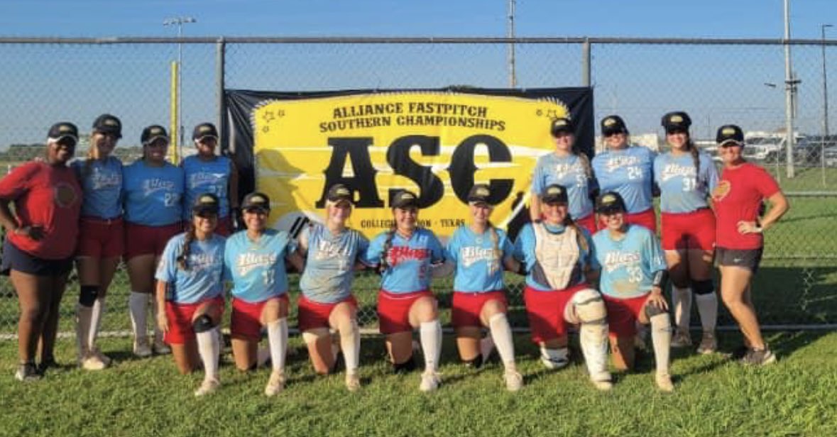 18UBlazeGoldKtx's tweet photo. Proud! Finished Top 4 at ASC, Alliance Fastpitch Southern Championship. We were 7-2, playing 5 games in one day. 
We finished strong. 14-4 in our last 2 tournaments. 
It’s the process that matters. Enjoy the journey! Best of luck to our seniors going on to play college softball! https://t.co/5m8VqtApq9