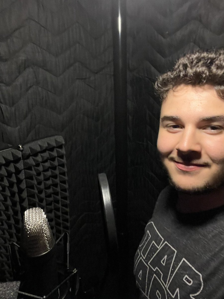 GabrielVargasVO's tweet photo. New booth acquired! The audio quality is night and day!! Can’t wait to not only record my new demo reel in here, but also record some new auditions! https://t.co/EzKK49vCYP