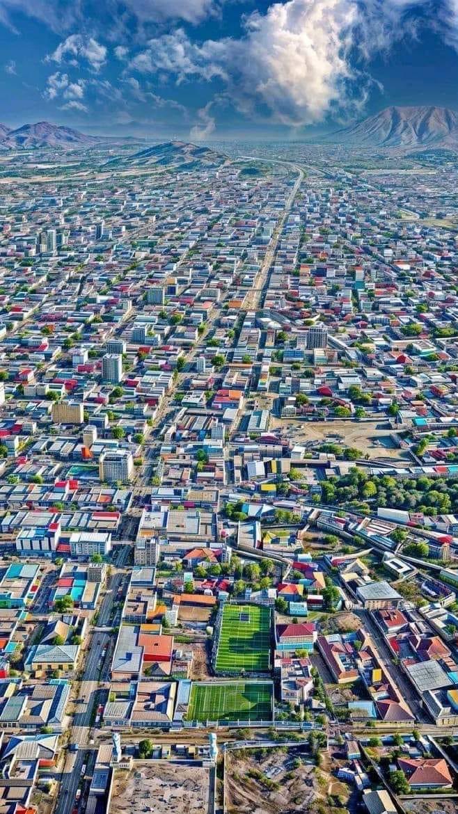 barkhad_mo81278's tweet photo. Boorama jano vs laascaanood.
Laascaanood waa meelaha ugu nolasha iyo deegaanka adag dhulka ay somalidu degdo.
#Ma leh biyo macaan oo la cabi karo
#Airport ma leh
#Dakad ma leh
#Castom ma leh
#Population ma leh.
That is the difference b/w boorama and the village of LS. https://t.co/fv1D8PjbI0