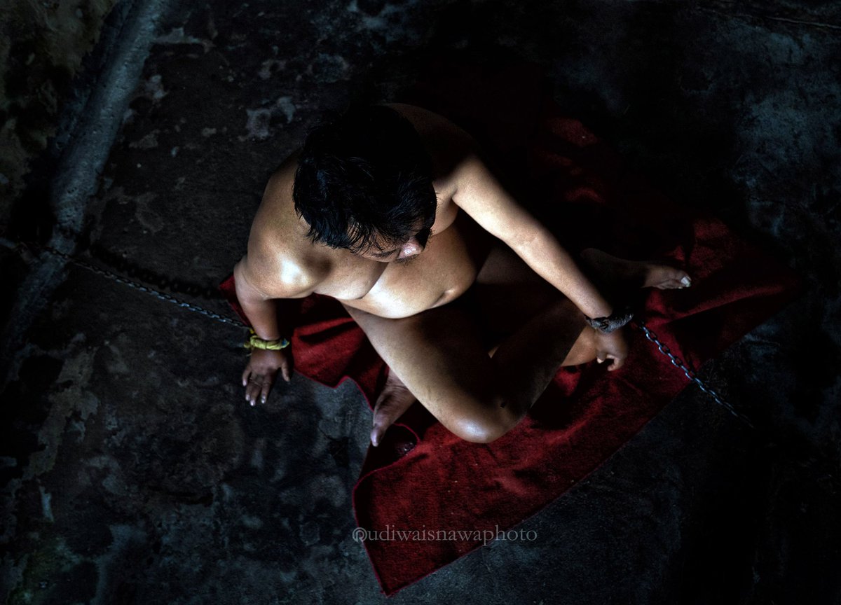 Sungguh diperlukan kerjasama yg  sangat bagus antara keluarga, masyarakat,dinas terkait, pemerintah dan RSJ, agar penanganan ODGJ berat bisa lebih manusiawi, sementara kerja2 bermodal empaty yg kami lakukan sangat terbatas krn kami membiayai kegiatan kami sendiri.
#terpasung