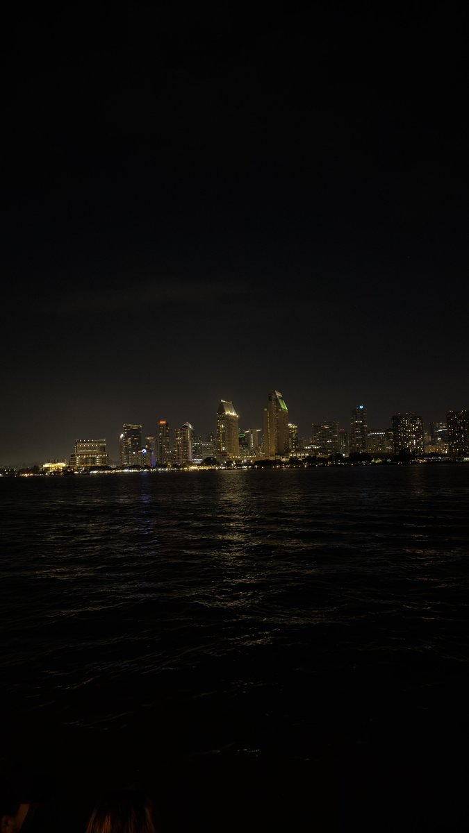vxxix7's tweet photo. San diego📍 https://t.co/qCoHFXTVXy