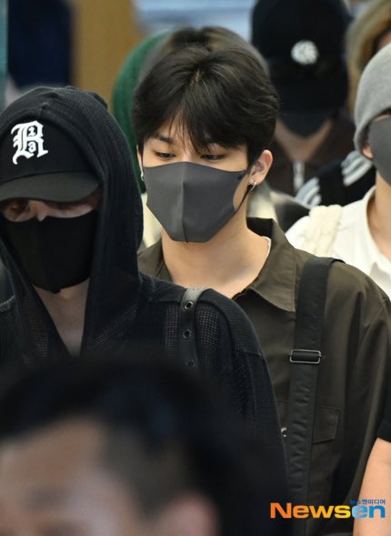 AAAAA PARK JEONGWOO!!!! 😭🤎
