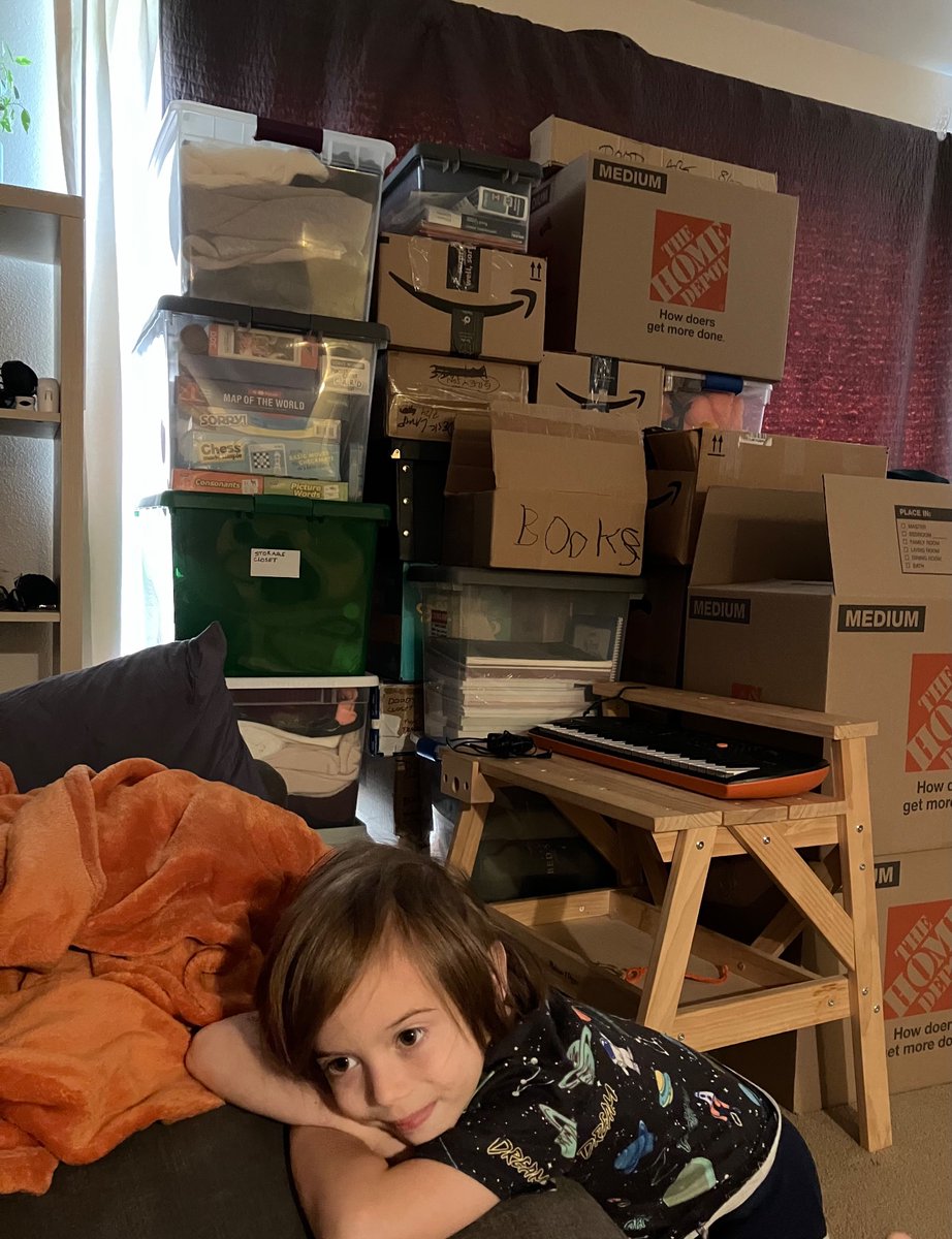 tiffanyjewel10's tweet photo. progress update: not much progress lmaooofml 🥲

we have to move out by end of this month… our 5th mid-pandemic relocation…. kiddo was ✨two✨when it began 💔

#displaced #unhoused #housingcrisis #mutaidrequest https://t.co/vtKDbtd7Hr
