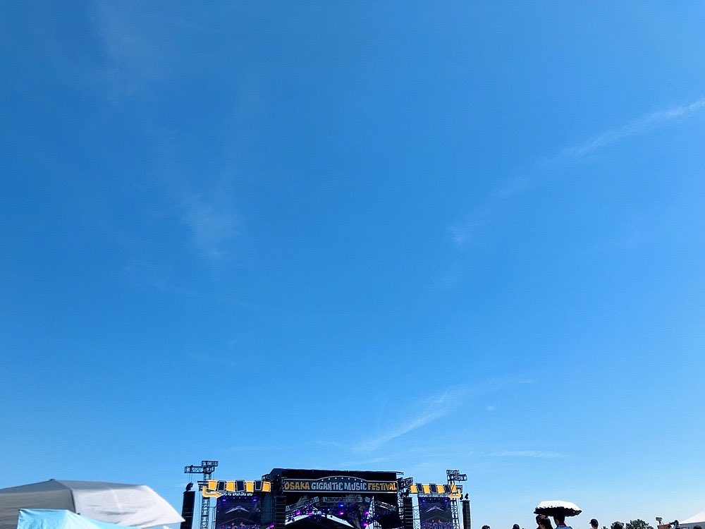 Ctake2_ss's tweet photo. ジャイガ2024
ヤバT以外全部野外ステージやからヤバい！

暑すぎ 35℃！ https://t.co/n2yqQW4ZXe