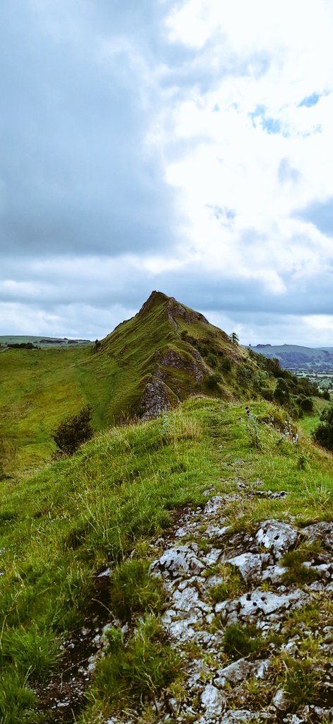 ciaramc1986's tweet photo. Dragons Back- Peak district 🐉⛰️✨️😍 #dragonsback #peakdistrict https://t.co/s9dk7xrF74