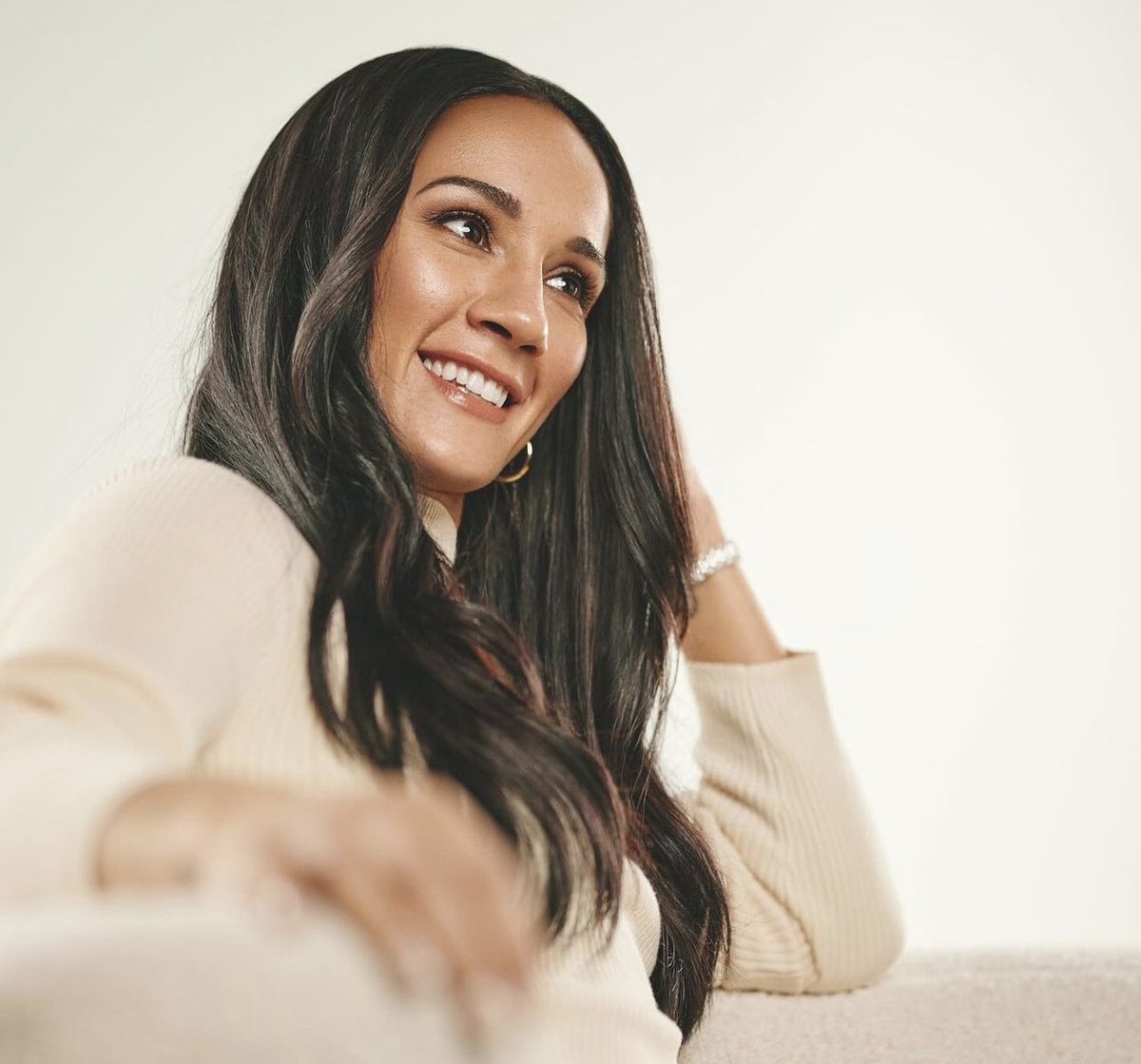MrMoonshine10's tweet photo. AMANDA SERRANO THE GWOAT!! 7 div champ, Undisputed, The #1 knockout artist, the most entertaining, classy, humble and Beautiful. The face of Women Boxing!! 

And on November 15th she will become 8 division champ tying Manny Pacquiao 2 div Undisputed and tie for the most Knockout in Women boxing history!!