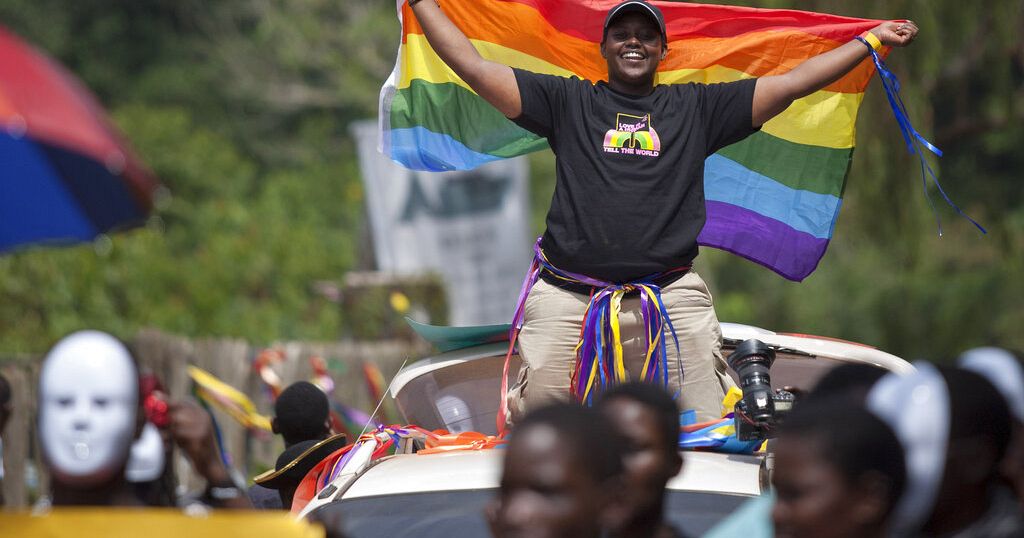 kmbvvvvv's tweet photo. 2 days left to stand up for justice! We demand equal rights for the LGBTQ+ community. Our time is now! 🌈✊ #EqualRights #LGBTQ
@AAgather
@AloikinOpoloje
@HEBobiwine @hillarytaylorvi @MotivKasagga @Pliam_ @stkaweesi https://t.co/UclIi3dj3h