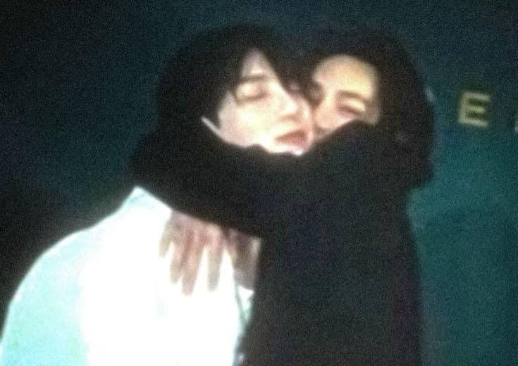 bangtinyboyys's tweet photo. Tear in my eyes taekook my babies https://t.co/WV6en11X3a