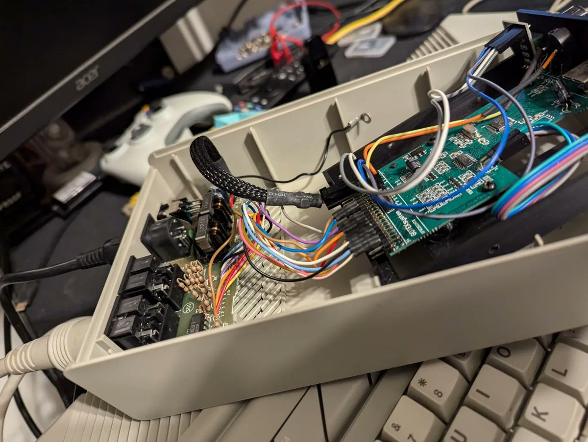 CableBoxMods's tweet image. Another project I&apos;ve been working on when time allows... Picked up this #Atari520STm a while back. Upgraded to TOS 1.04 from 1.0, and wired up this gotek to the floppy drive. Now to print a mount for the drive case and still waiting for the 4mb RAM to arrive. 😍