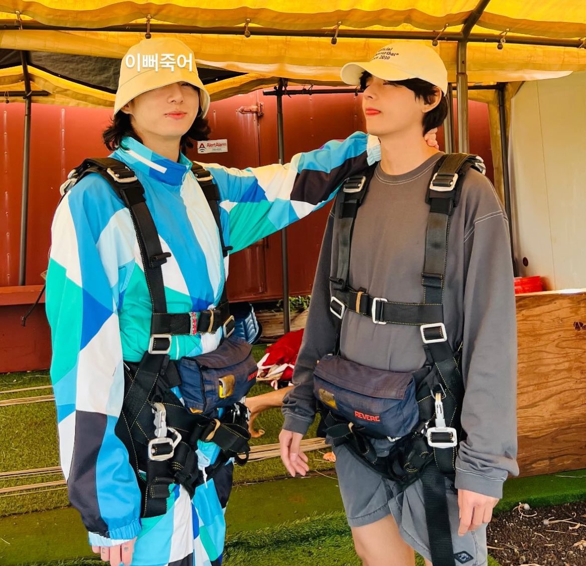 JUNGKOOK &amp; TAEHYUNG 🎀💘