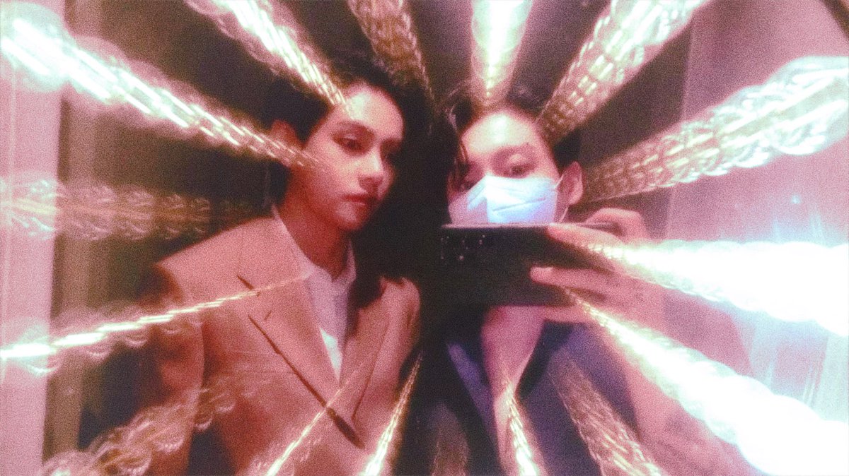 “private but not secret couple” 😙