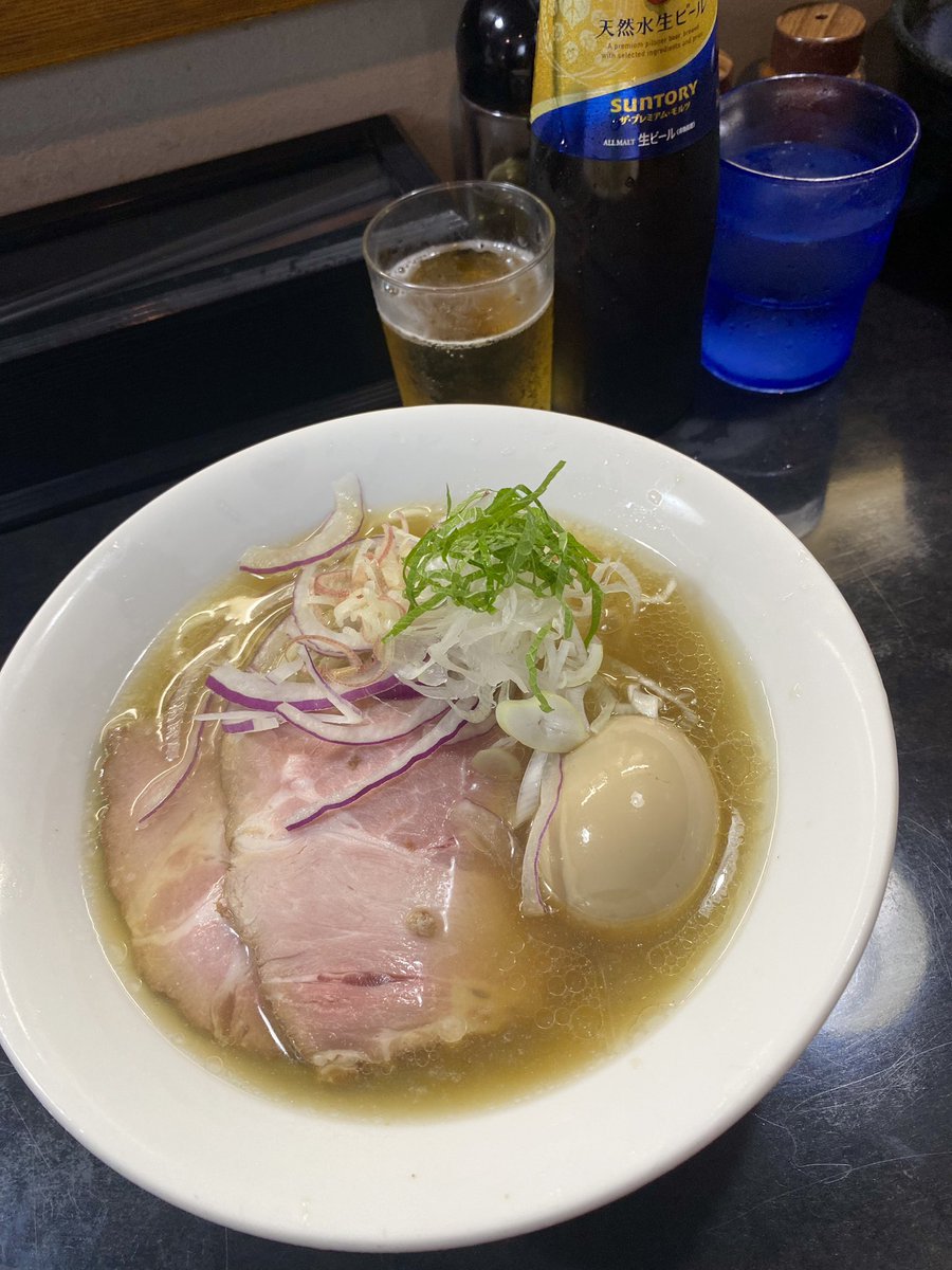 misoshiru_robin's tweet photo. 麺処 晴@入谷

先週🍻北千住にお気に入りの日傘を忘れたので 取りに行くついでに昼ごはん

冷やし塩そば
瓶ビール

初めて食べた時からこれが大好きすぎ♥️
そうね、夏の間にあと2回くらい食べたい https://t.co/PVtojcbNqP