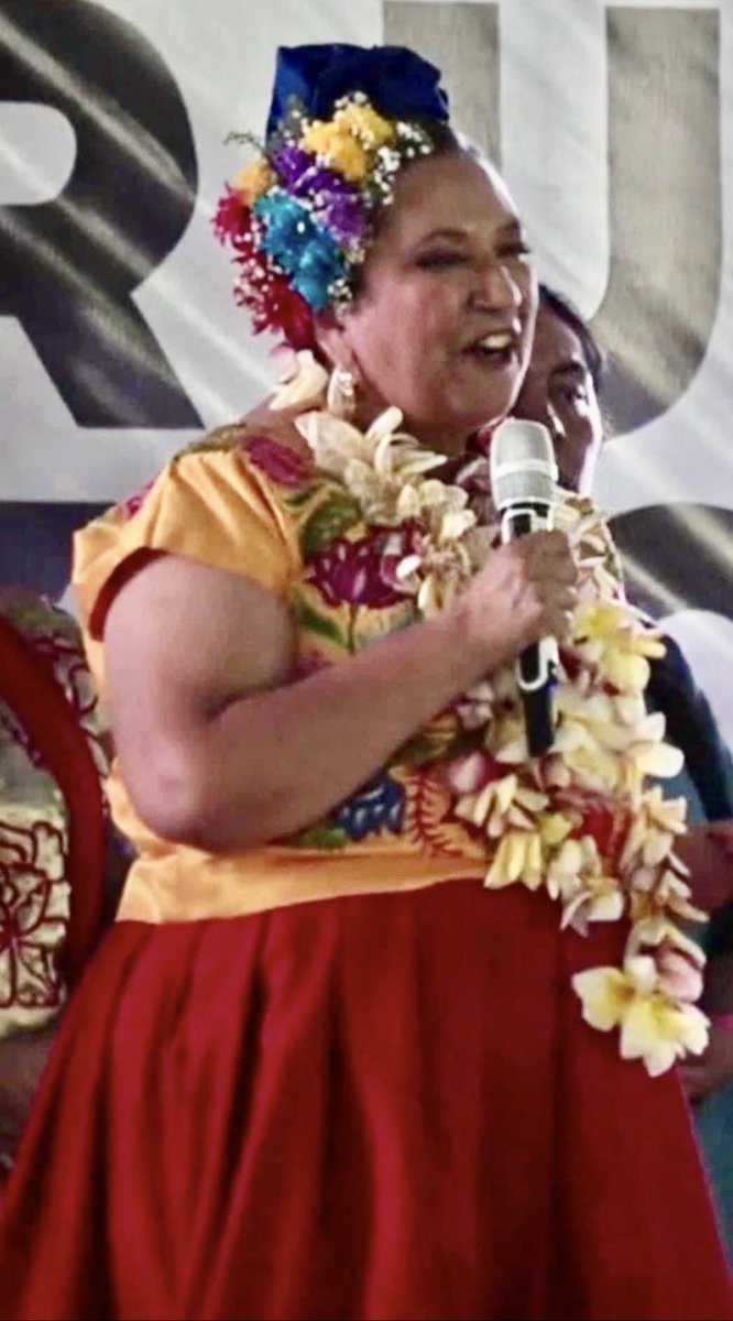 lisamayrin's tweet photo. Les presento a la cogupta panzona que mantuvo a los imb3ciles derechangos apendejiadooos y engañados durante toda la campaña con una encuesta patito, pagada.
Fueron tan idiot4s,  que se la creyeron y hoy lloran por los rincones desconsolados y berreando hasta el 2030. 😆 https://t.co/fHTNBpt2Wp