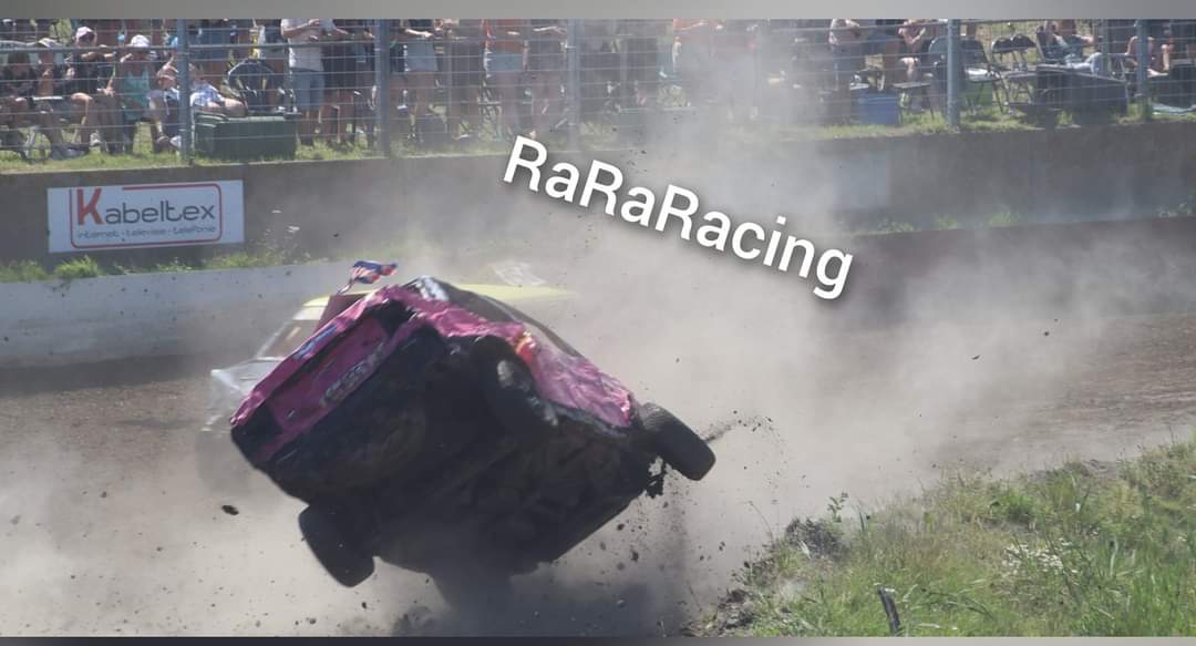 RaRaRacing's tweet photo. Great day yesterday at Speedweekend Texel. Let's make this sunday even a better one 💪
#texel #speedweekend https://t.co/uwtbS0ORiQ