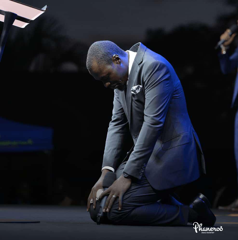 Ruth_Light1's tweet photo. Not that I am an orphan but I've seen fatherhood in you Sir. Neyanziza Ssebo 🤝
Thank you Apostle Grace Lubega for fathering me. My Generation celebrates you
#HappyBirthdayApostle
#CelebratingAFather •|• #PhanerooAt10 https://t.co/goOVIETa8w