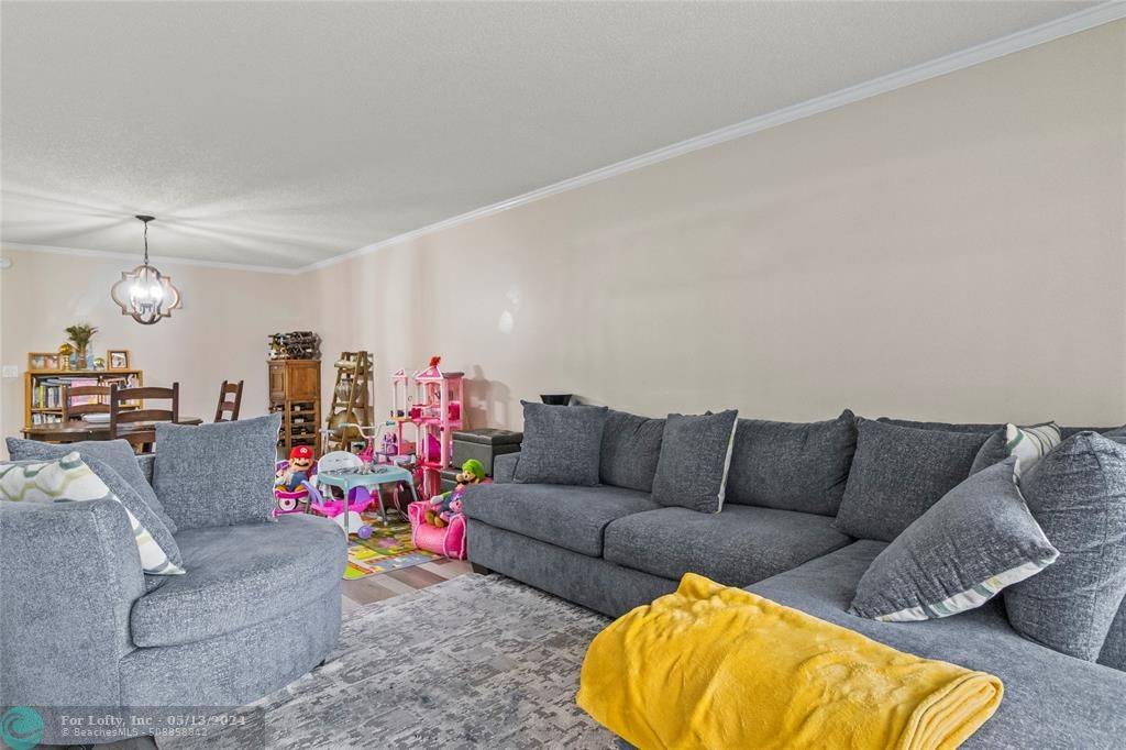 oneildayes's tweet photo. 6201 N Falls Circle Dr  #104, Lauderhill, FL 33319 just hit the market!
Take a look at this awesome space: https://t.co/uUcFYx9dDp https://t.co/fU99qxysGb