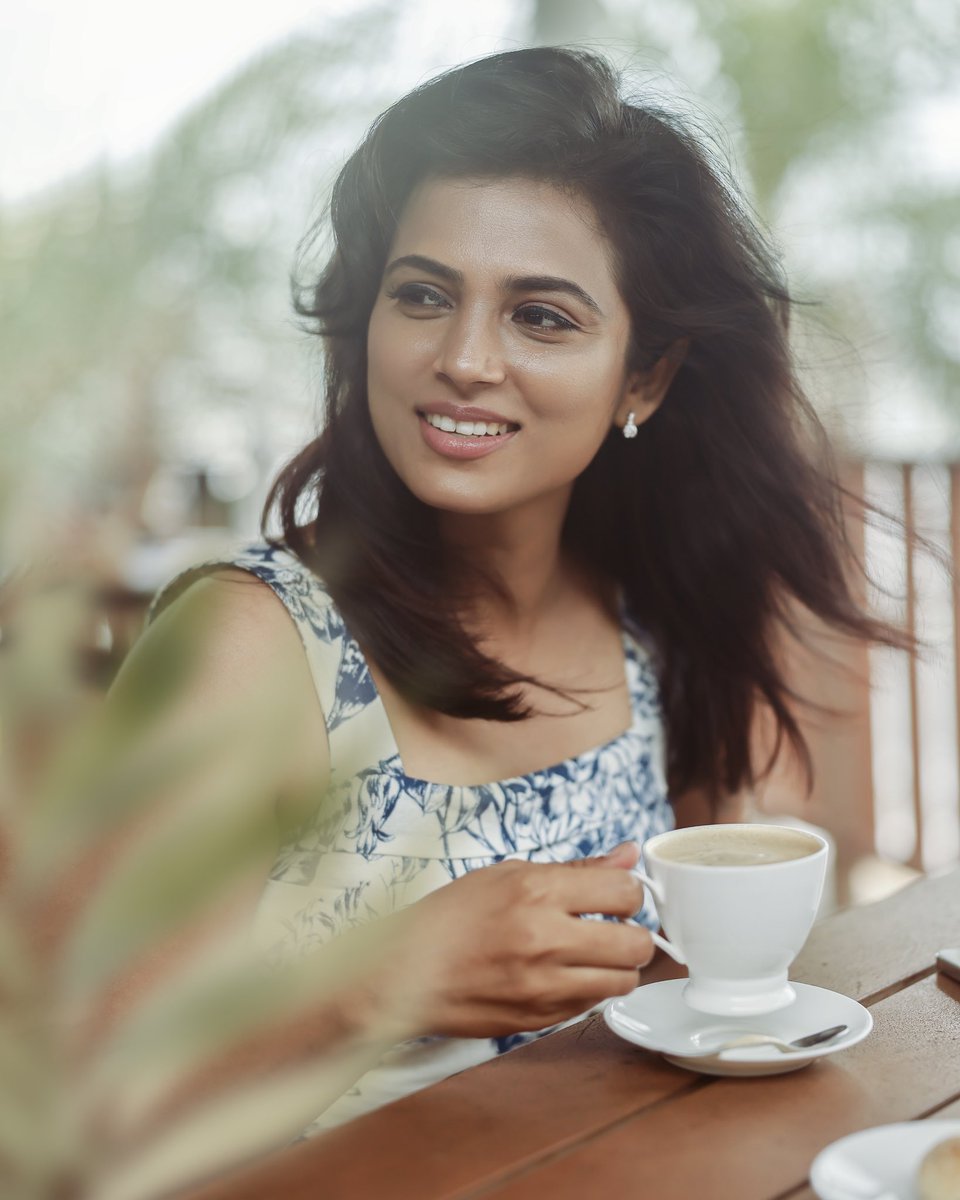 iamramyapandian's tweet photo. ✨ https://t.co/MnKAmnhnqN